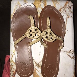 Tory Burch sandals great condition